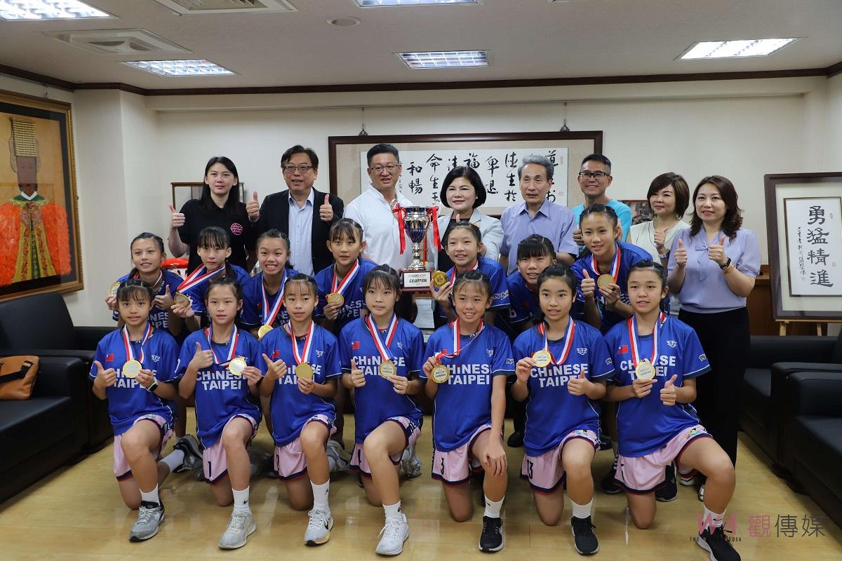 鎮南國小金牌女籃隊出征日本 張麗善期許以球會友為雲林爭光 - https://www.watchmedia01.com