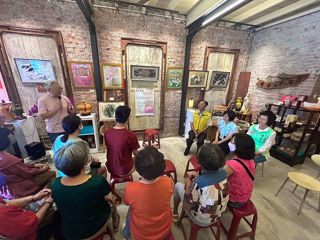 高中國文老師林孟輝接手源成發商行 匯集百年在地文史藝術行銷田中 - https://www.watchmedia01.com