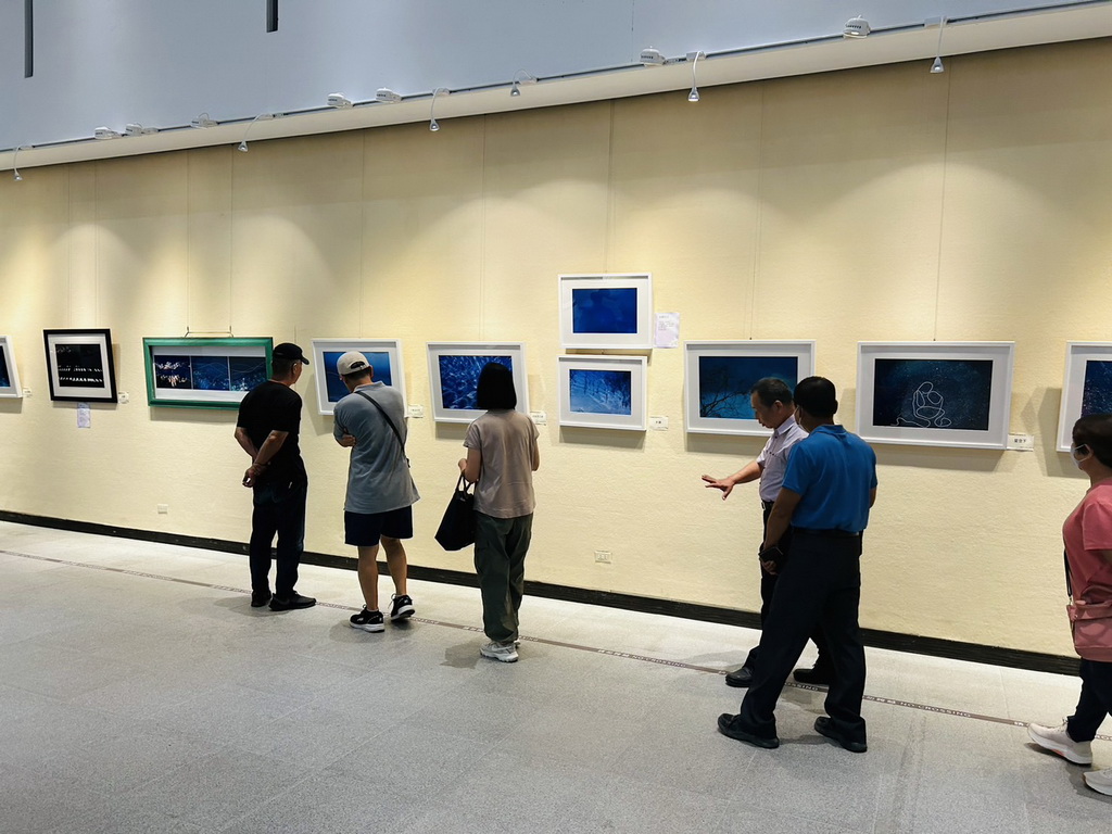 攝影家李豊明攝影展三部曲 從回憶想起到異想世界的浮雲若夢 - https://www.watchmedia01.com