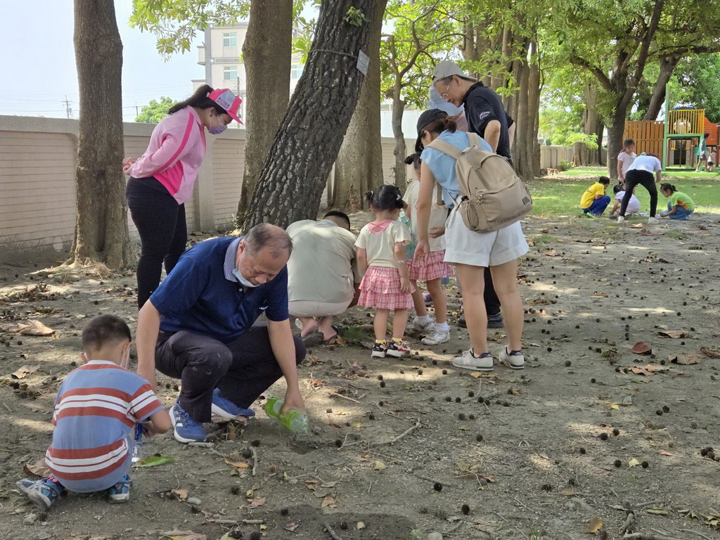 育民非營利幼兒園舉辦民俗夏令營 灌蟋蟀做米粿親子懷舊好時光 - https://www.watchmedia01.com