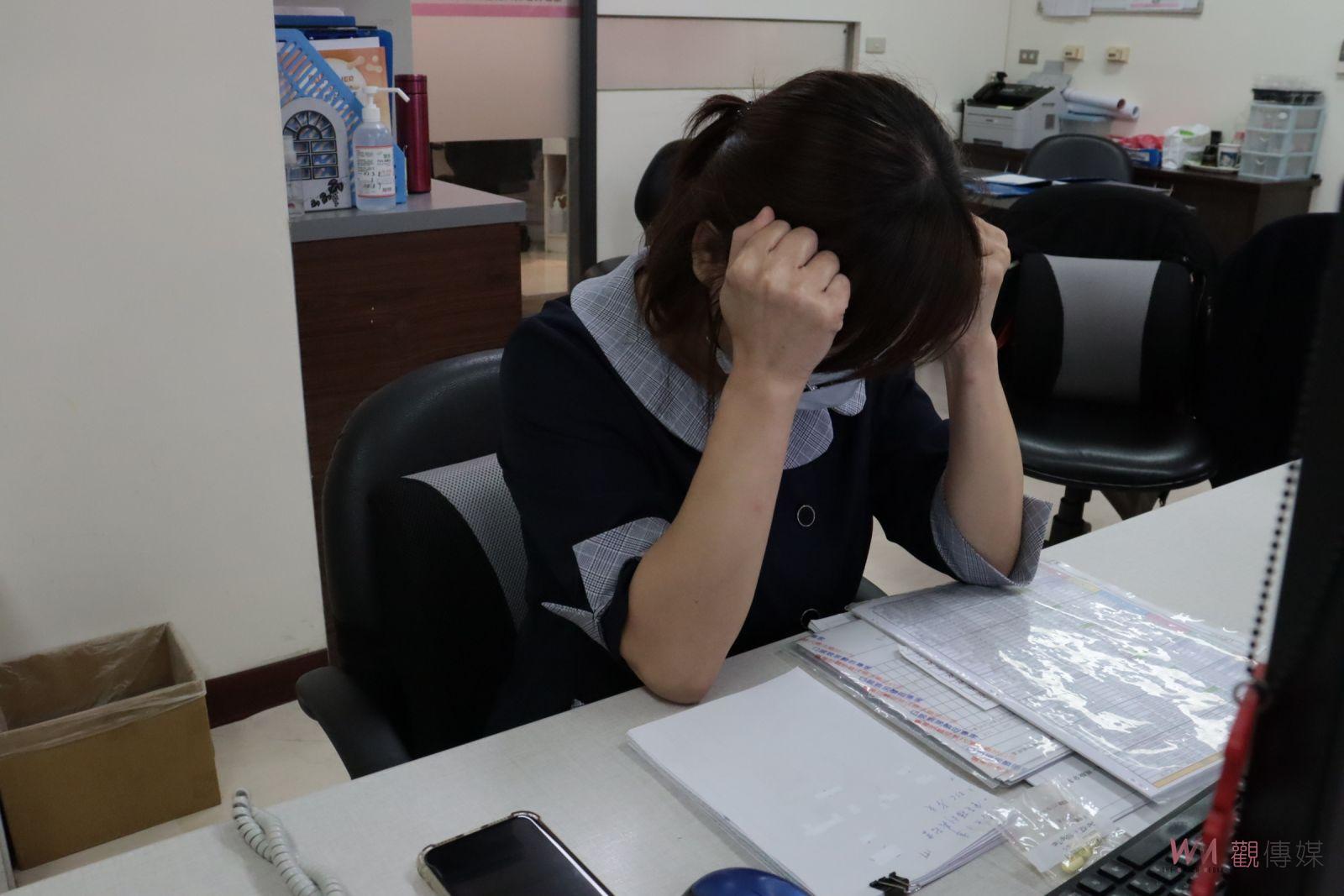 （有影片）／職業女忙工作　年齡增長與壓力導致頭痛　放緩生活步調大幅緩解 - https://www.watchmedia01.com