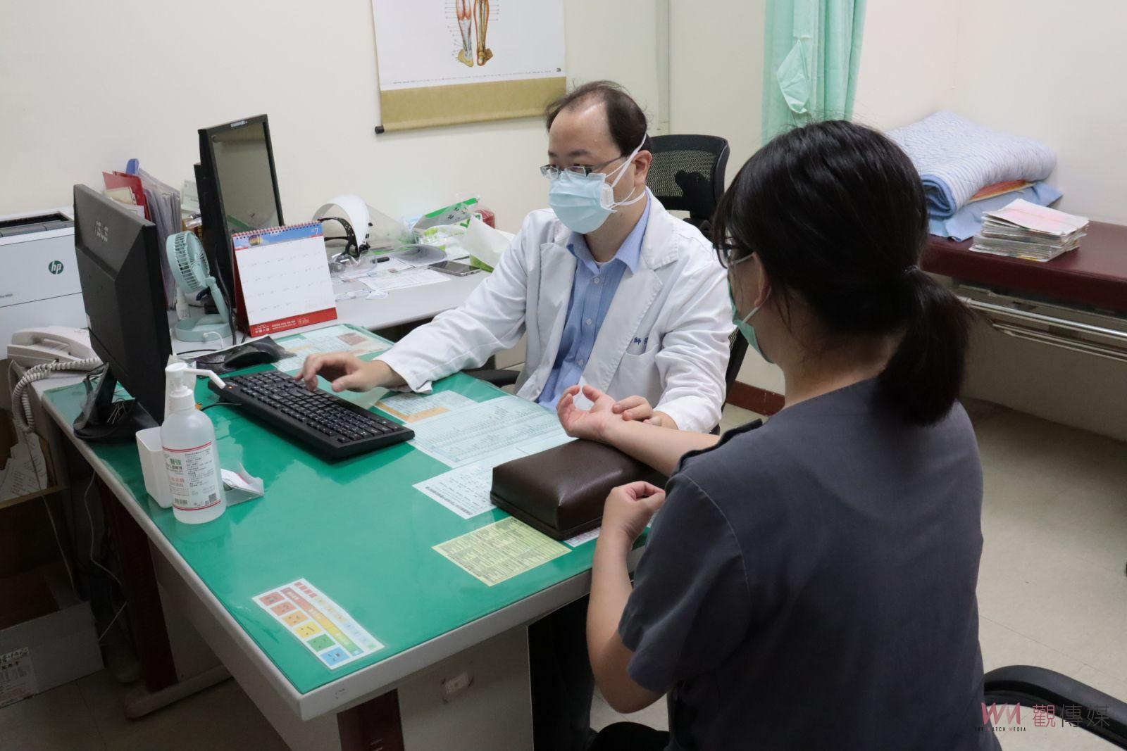 （有影片）／職業女忙工作　年齡增長與壓力導致頭痛　放緩生活步調大幅緩解 - https://www.watchmedia01.com