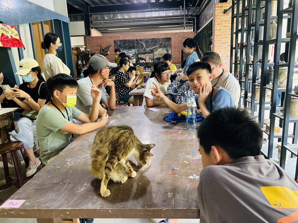 彰化縣遊樂翻轉夏令營開跑 田中窯玩陶作麵包人氣爆表 - https://www.watchmedia01.com