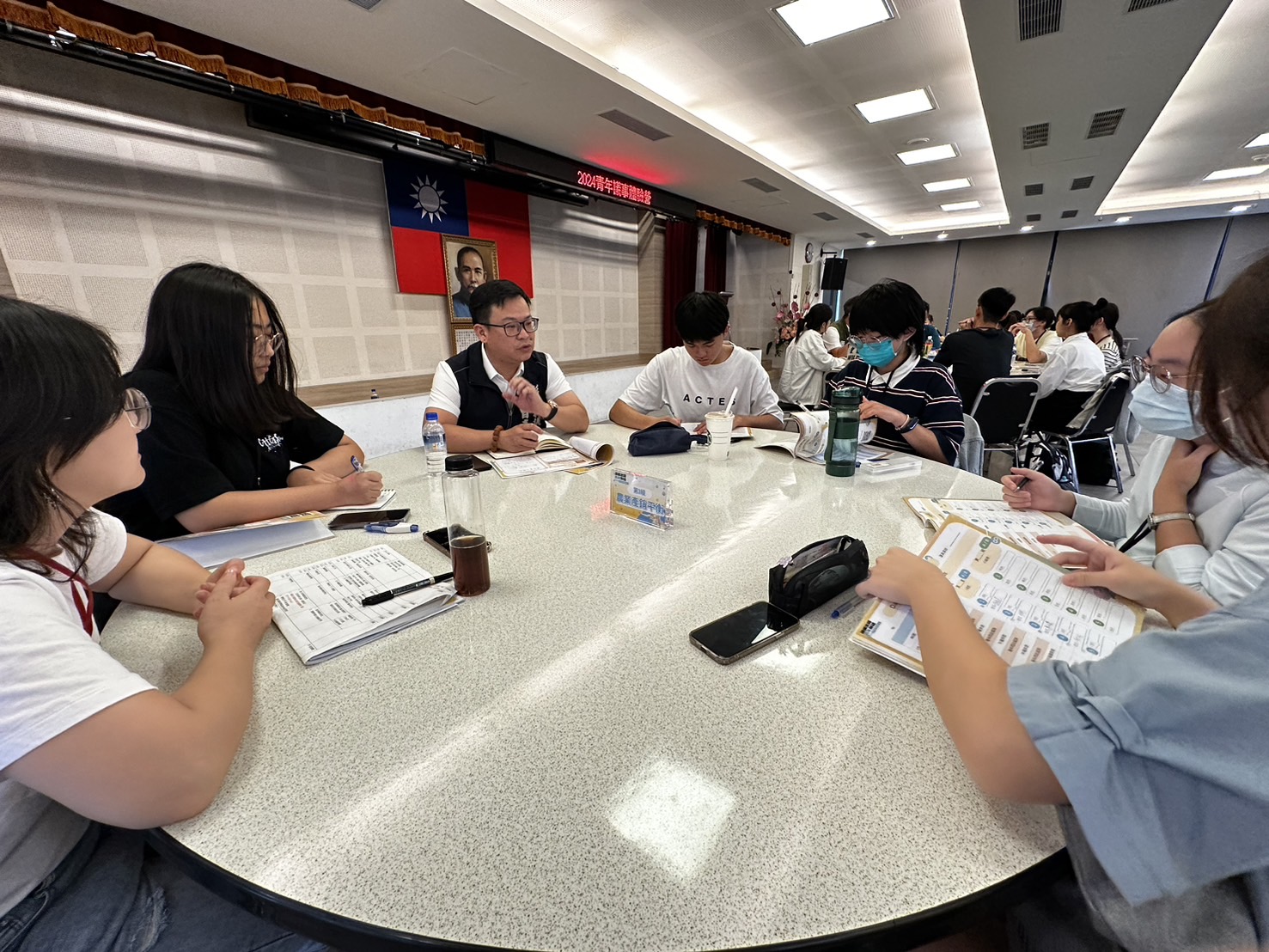 50位高中學子勇敢發聲　第三屆青年議事體驗營　學生參與地方治理實踐 - https://www.watchmedia01.com
