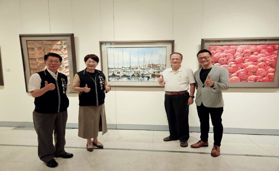 從100顆蘋果訓練觀察力　文化局盛讚：光影魔術師張明祺畫出水彩溫度 - https://www.watchmedia01.com