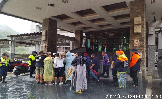 凱米颱風逐漸逼近 仁愛鄉預防性撤離廬山溫泉住戶及遊客 - https://www.watchmedia01.com