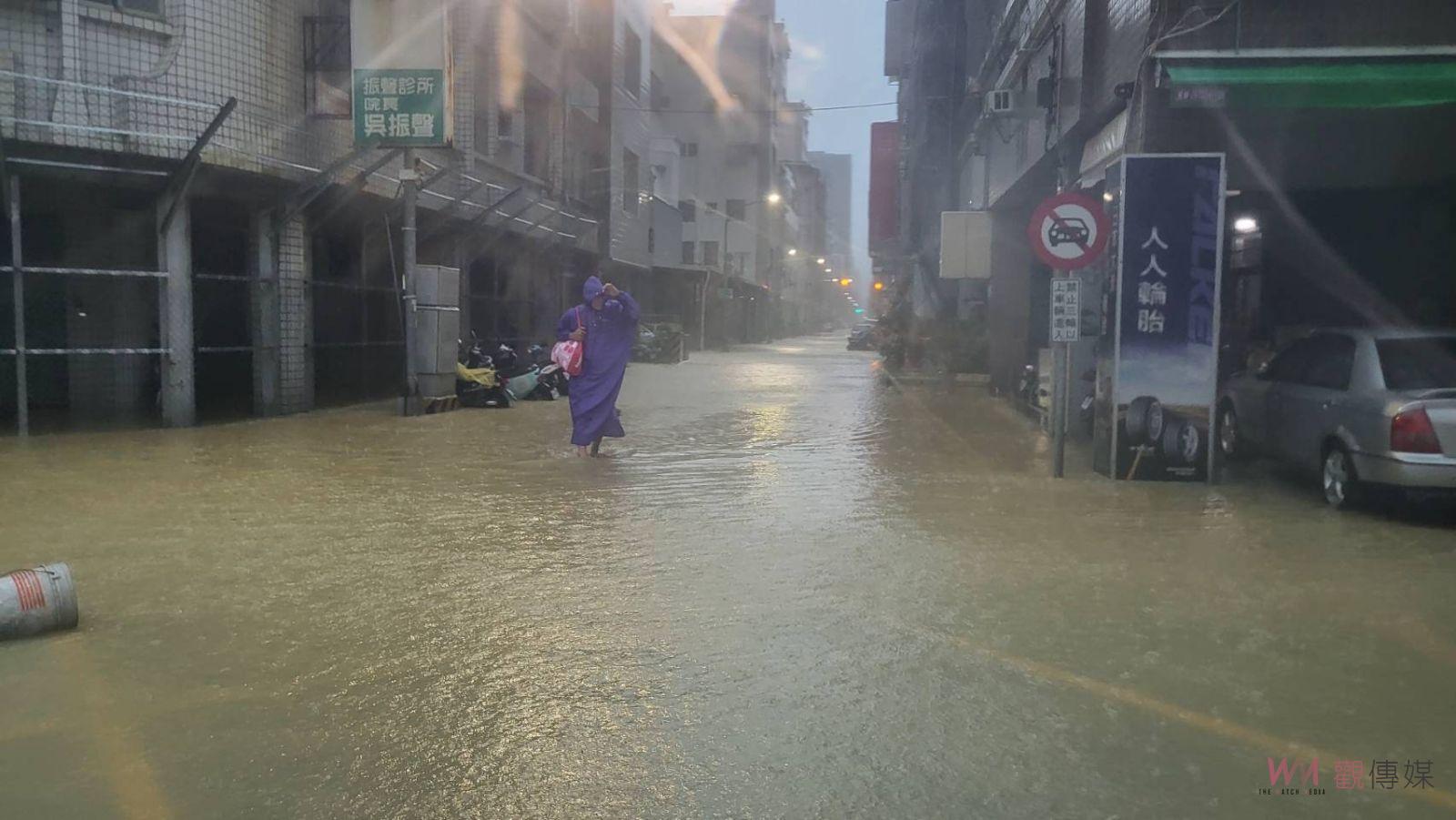 直擊／凱米颱風暴雨 高市府持續動員救援積淹水災情 - https://www.watchmedia01.com