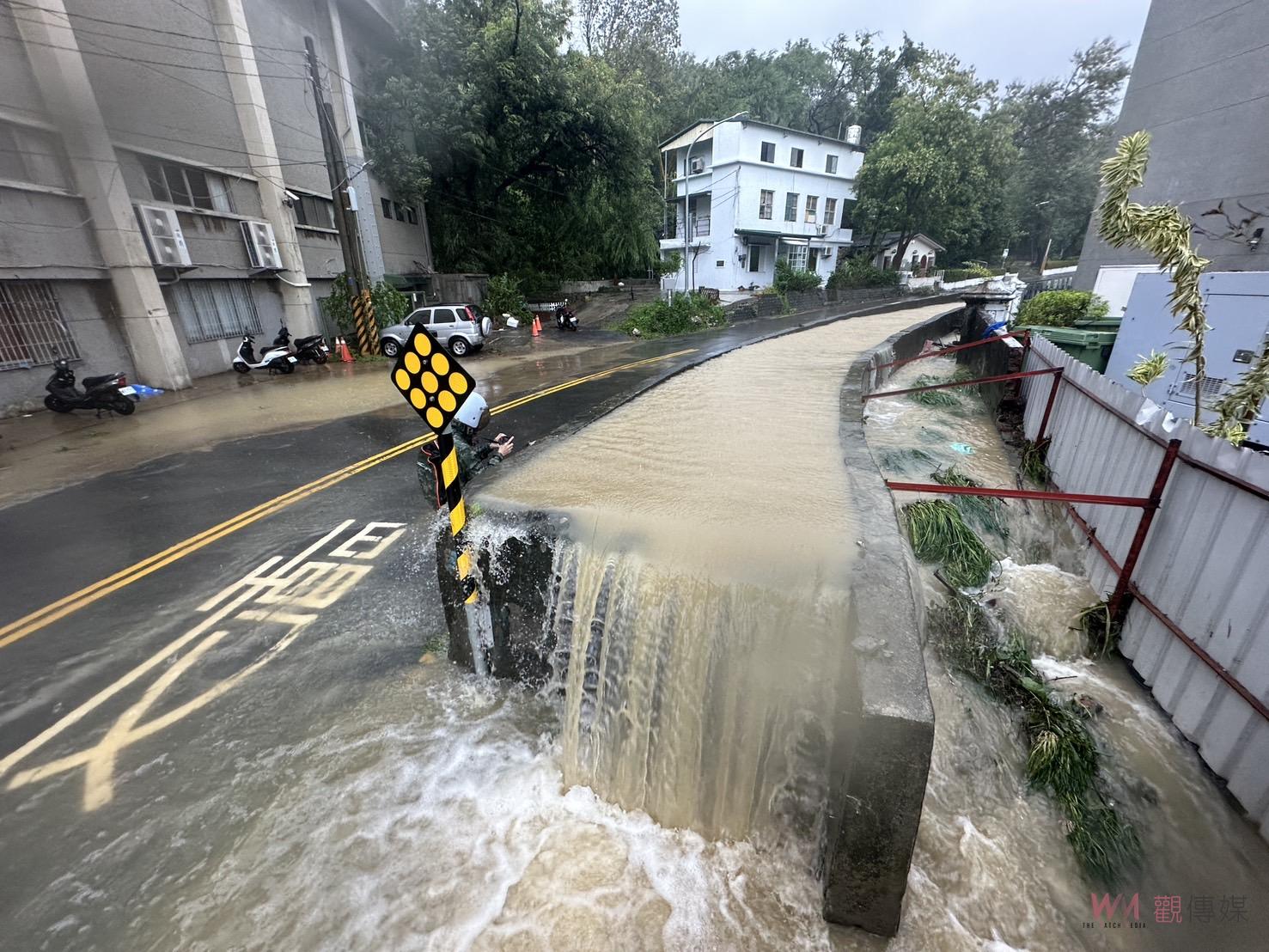 直擊／凱米颱風暴雨 高市府持續動員救援積淹水災情 - https://www.watchmedia01.com