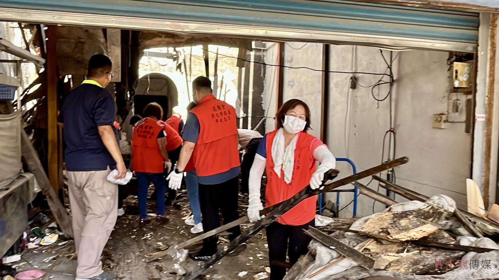 （有影片）／凱米颱風侵襲致彰化多處積水成災　榮民服務處投入災後家園清理 - https://www.watchmedia01.com