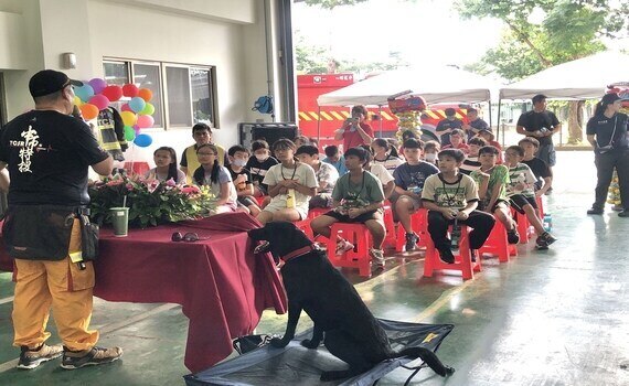 六都首創夜宿消防分隊　中市辦理小小消防員暑期體驗營 - https://www.watchmedia01.com