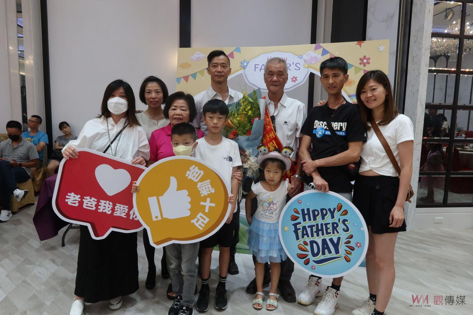 （有影片）／子女心目中的巨人　永靖鄉公所盛讚模範父親　表彰優秀村長及民政人員 - https://www.watchmedia01.com