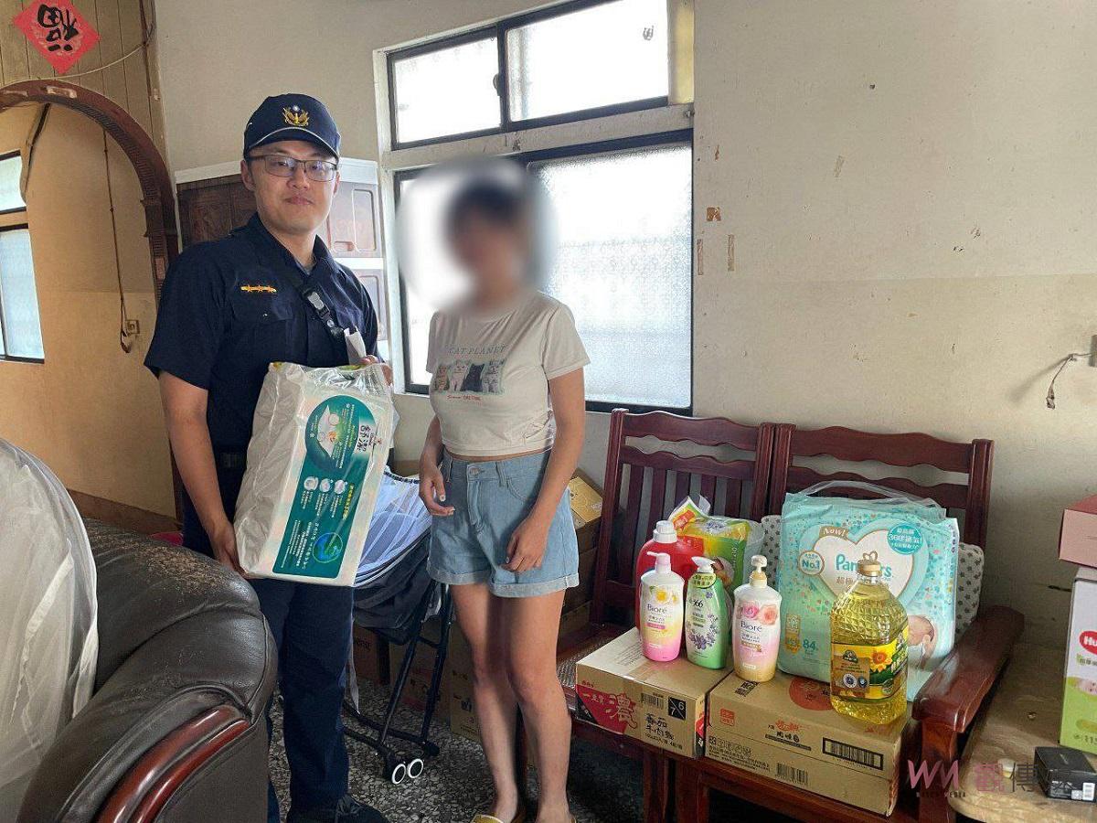 虎警好暖 攜手公所發送愛心物資 - https://www.watchmedia01.com