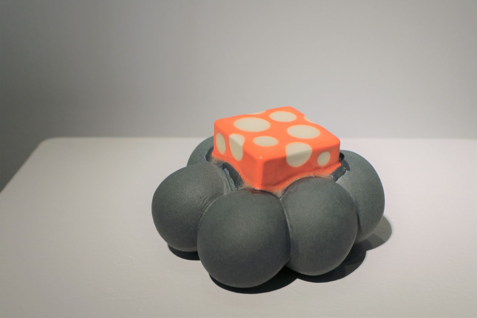 英國陶藝家馬丁･哈曼個展「小即是美」陶博館展出　從「巨石陣」探索世界 - https://www.watchmedia01.com