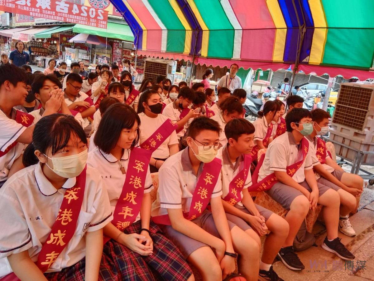 「古笨港成年禮」北港朝天宮登場　鑽七娘媽亭「脫絭」、「轉大人」 - https://www.watchmedia01.com