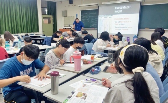 自我挑戰學習成長　弘光暑期英語密集班11名學生多益進步超過100分 - https://www.watchmedia01.com