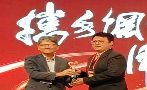 中彰投分署許哲維服務2000多位藥癮者　獲「強化社會安全網績優人員」 殊榮 - https://www.watchmedia01.com