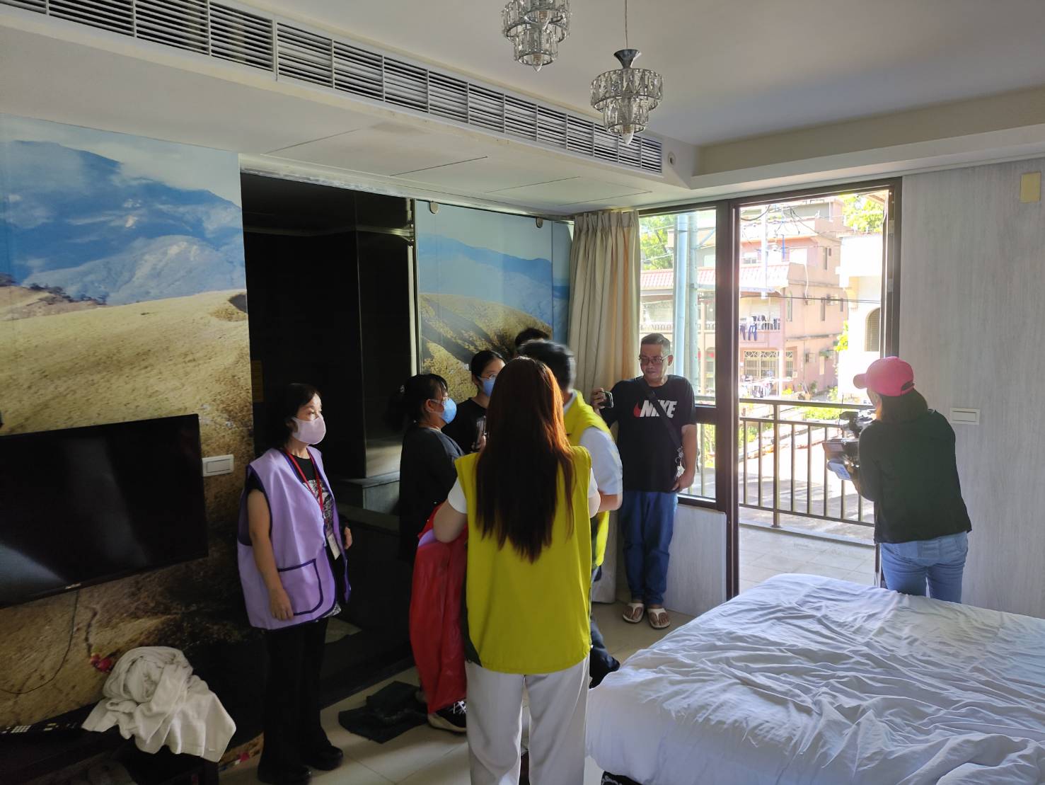 宜蘭分署首例「法拍空屋帶看」服務 龍潭湖風景區豪華透天二拍底價2000萬有找 - https://www.watchmedia01.com