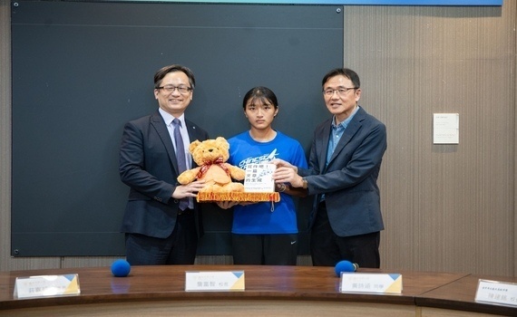 永不放棄！中興大學與惠文高中合力支持跳遠金牌圓夢 - https://www.watchmedia01.com