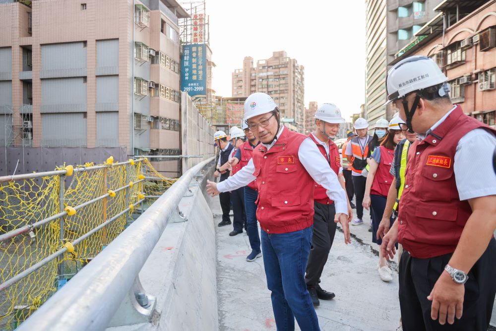 台1線中山高架橋提前搶通　侯友宜視察後宣布4日清晨6時通車 - https://www.watchmedia01.com