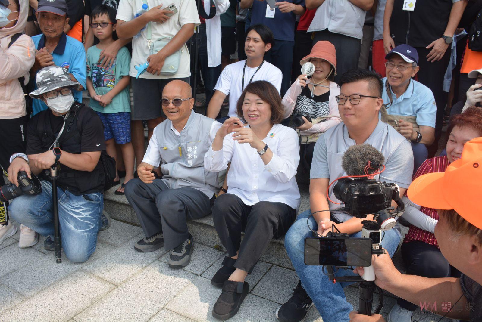 嘉邑城隍夜巡　賴清德總統贈匾親扶神轎 - https://www.watchmedia01.com