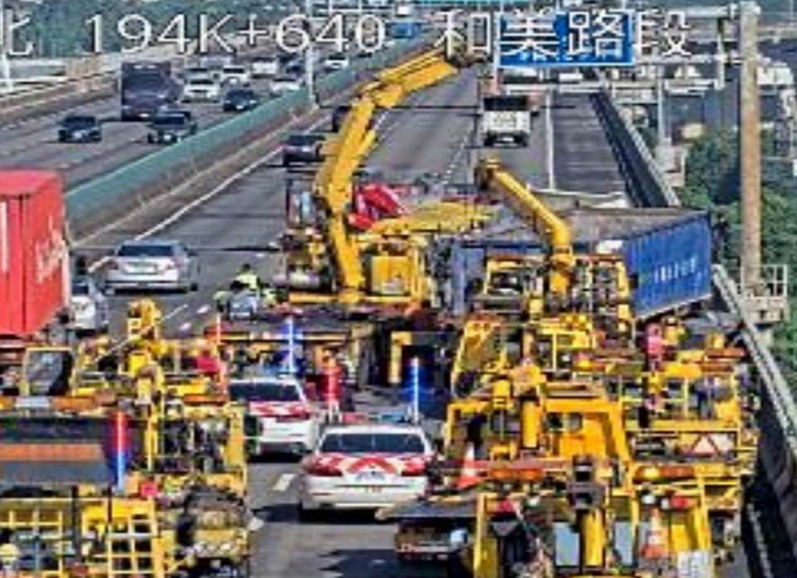 國道3號彰化路段三車連環追撞　轎車慘遭兩車夾壓駕駛殞命 - https://www.watchmedia01.com