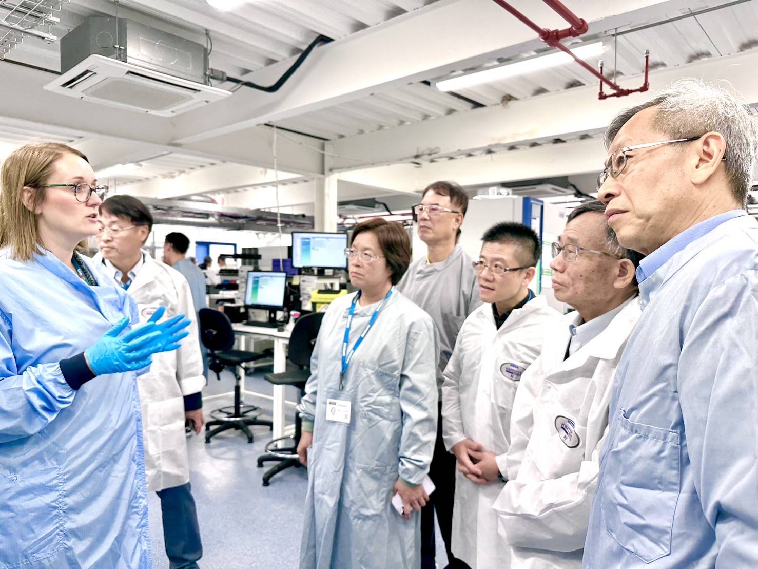 彰化縣醫療參訪團考察英國頂尖AI血清檢體工廠　盼提升萬人健檢效能 - https://www.watchmedia01.com