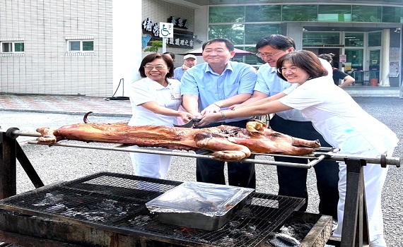 快樂餐愛心滿溢！埔榮護家機構住民烤乳豬院長暖心相挺 - https://www.watchmedia01.com