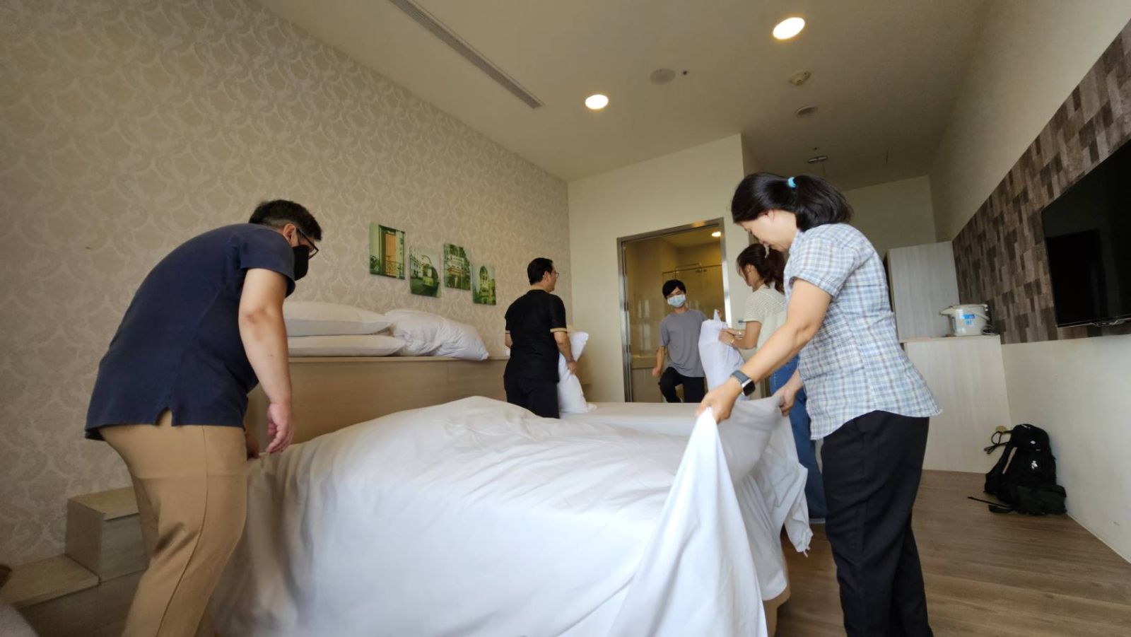 鎖定中壯年優質人力 1111房務員訓練班面試即訓即用 - https://www.watchmedia01.com