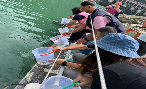 維護水域生態環境 台電明潭電廠下池水庫魚苗放流 - https://www.watchmedia01.com