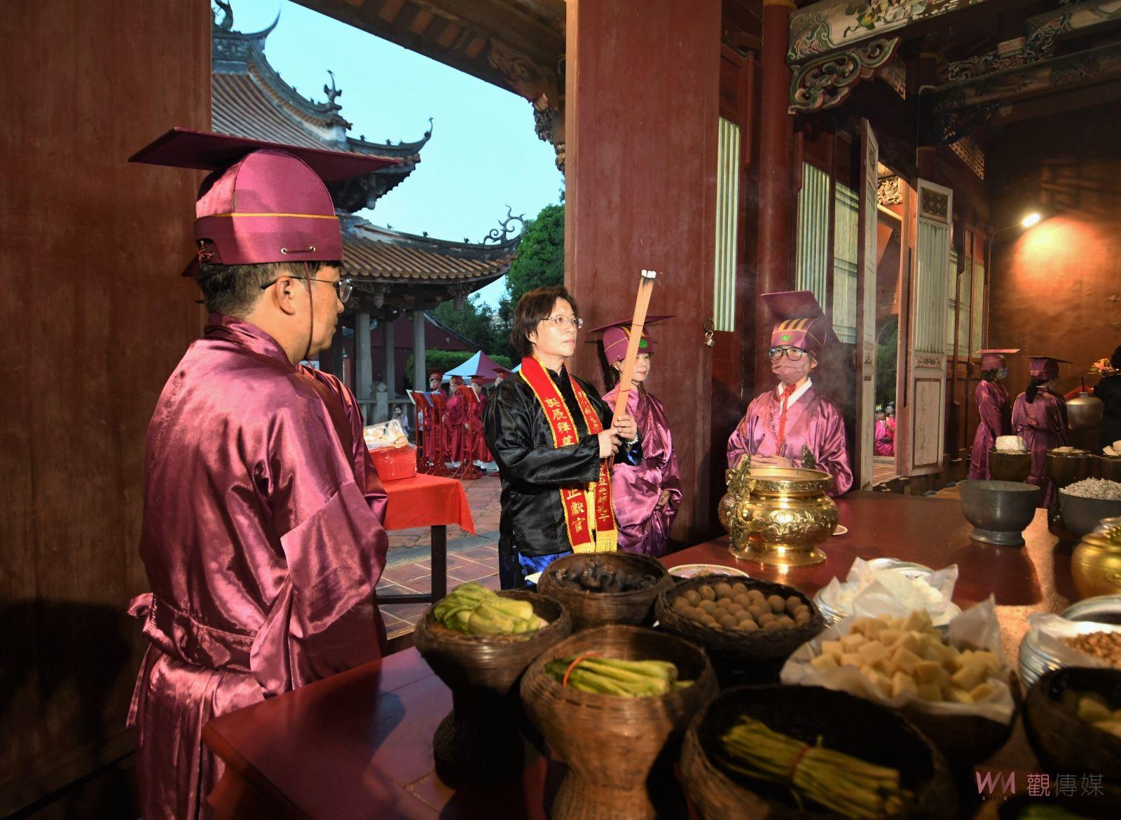 彰化縣孔廟孔子誕辰釋奠典禮　師鐸獎得主首度參與 - https://www.watchmedia01.com