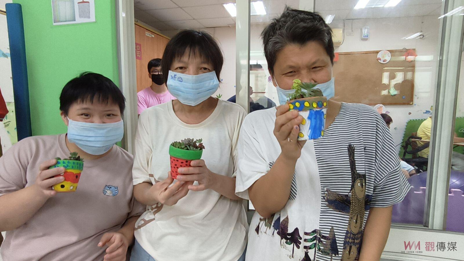 電台多肉植栽做公益　慢飛天使展歡喜自信 - https://www.watchmedia01.com