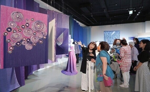 解碼台灣百種天然染色基因　中市文化局纖博館首度展出經典百色 - https://www.watchmedia01.com