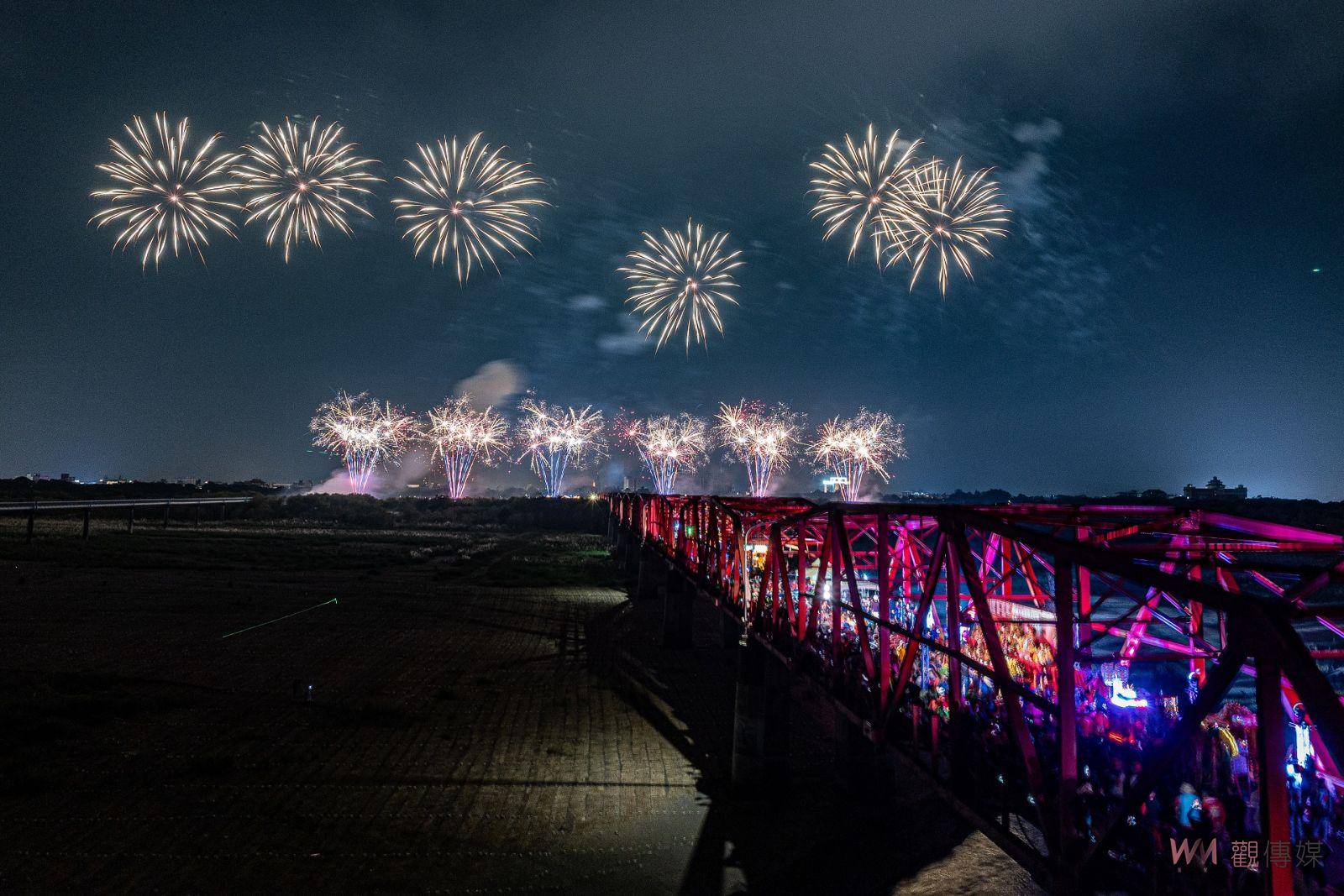 西螺大橋藝陣大會香祈福 施放璀璨焰火暖場慶雙十 - https://www.watchmedia01.com