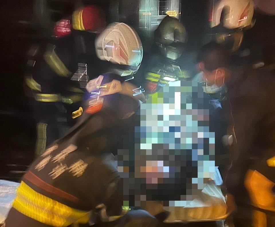 麥寮住宅火災救援迅速　一名受困女子獲救送醫 - https://www.watchmedia01.com