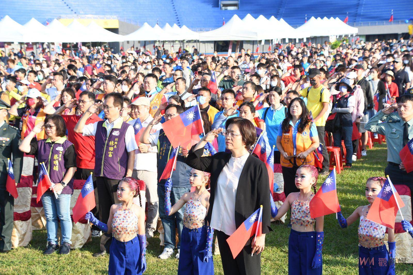 （有影片）／雙十國慶日　彰化縣辦「喜迎國慶．讓愛集十」健行　旗海飄揚 - https://www.watchmedia01.com