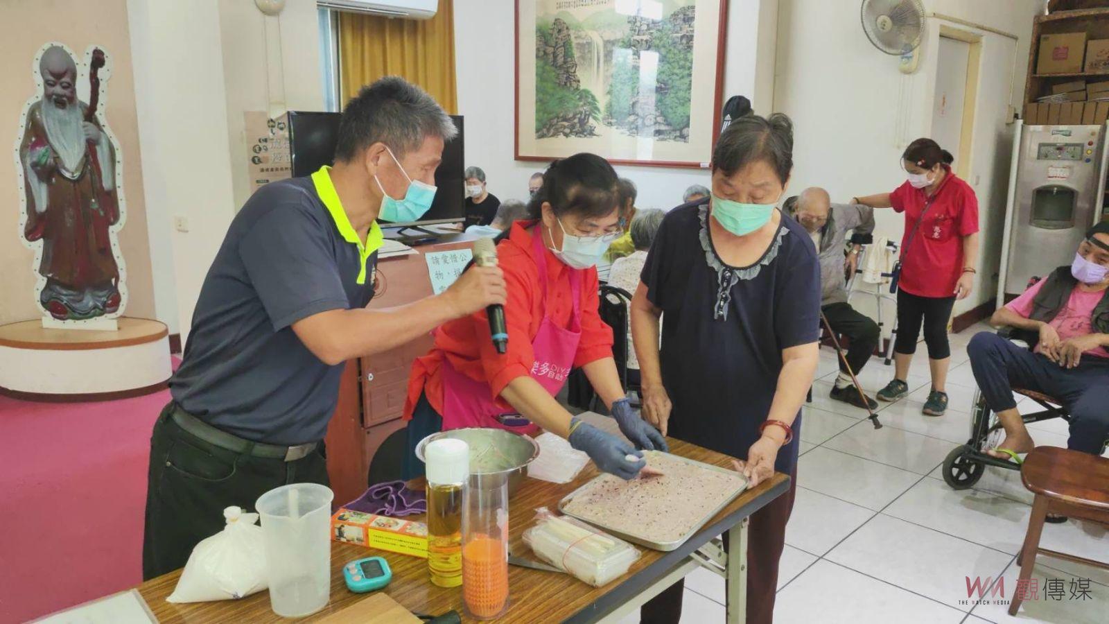 （有影片）／彰化榮家長輩重陽製紅豆糕、品菊花茶　健康歡慶長壽 - https://www.watchmedia01.com