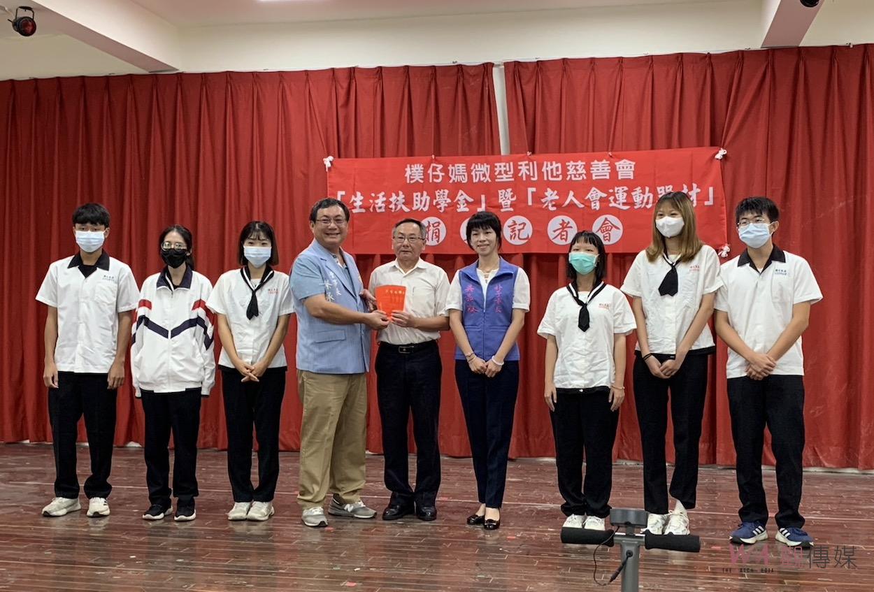 配天宮捐運動器材又捐助學金　蔡承宗發揚媽祖善念 - https://www.watchmedia01.com