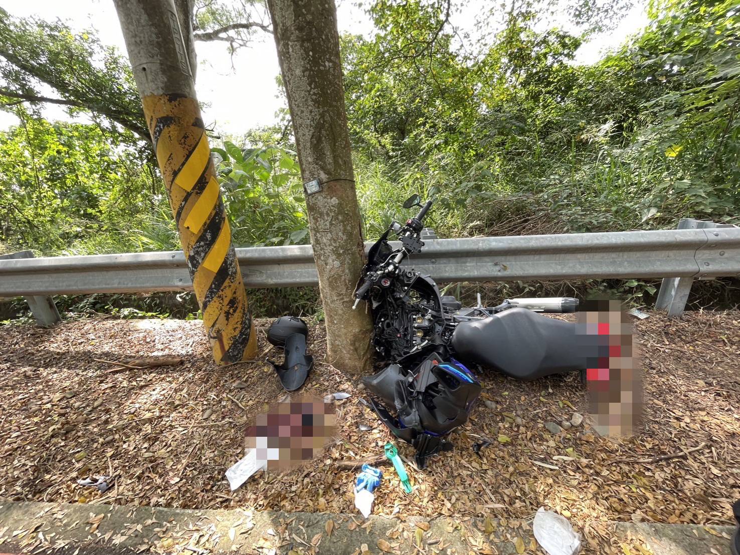 彰139又傳車禍！騎士返鄉自撞路樹　重機「撞擊解體」 - https://www.watchmedia01.com