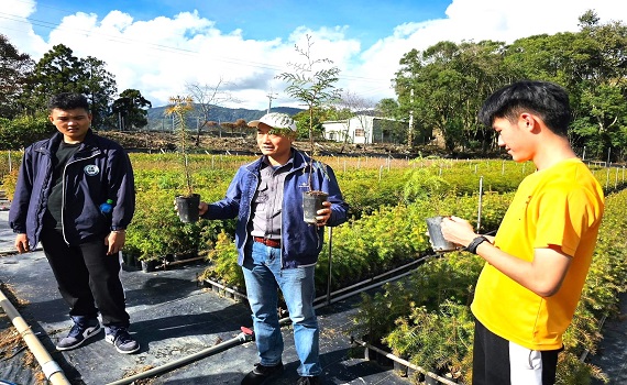 育苗幕後功臣─身懷絕技的苗圃監工 - https://www.watchmedia01.com