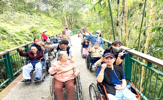 中榮埔里分院護理之家秋季旅遊、飽覽湖光山色 - https://www.watchmedia01.com