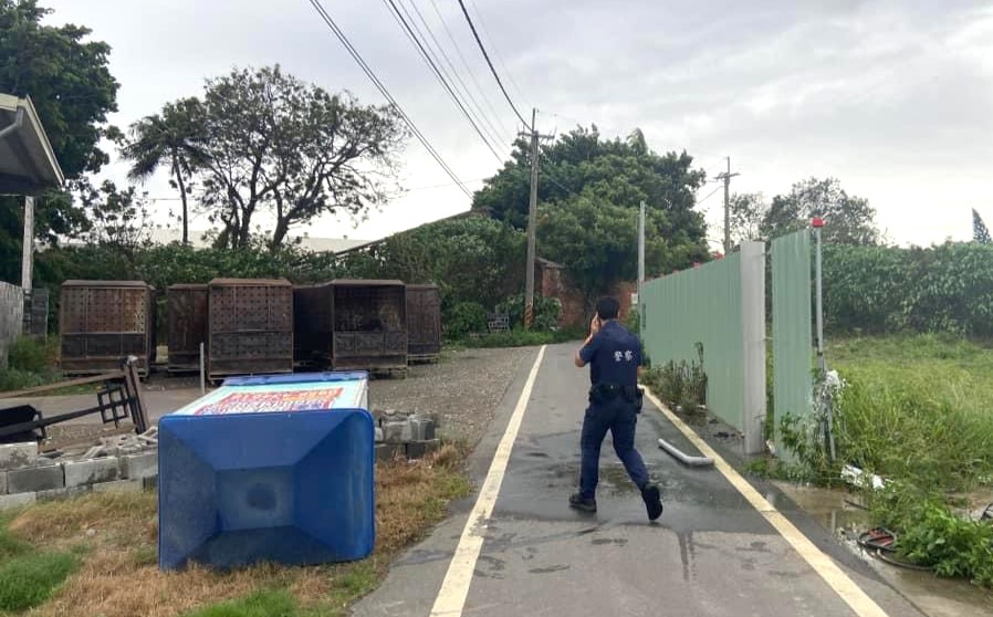 康芮颱風侵襲北港　警隊風雨中全力防災護民安 - https://www.watchmedia01.com
