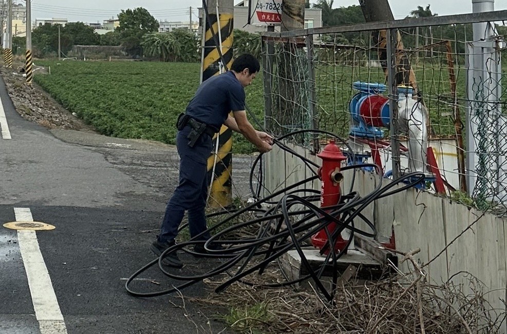 康芮颱風侵襲北港　警隊風雨中全力防災護民安 - https://www.watchmedia01.com