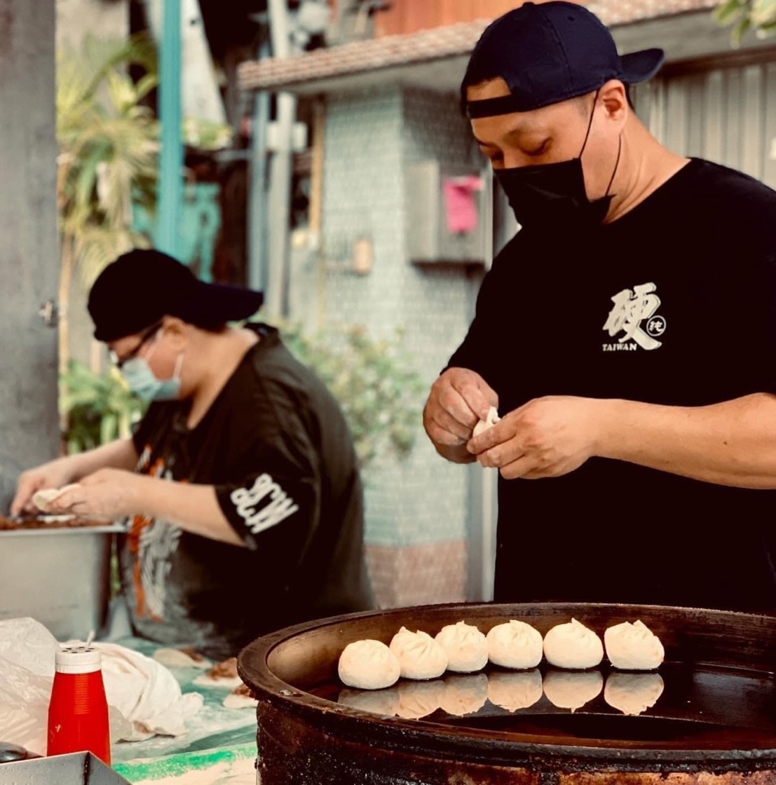 自備餐盒迺最夯的東區夜市 「甩廢Eat起來」做環保 - https://www.watchmedia01.com