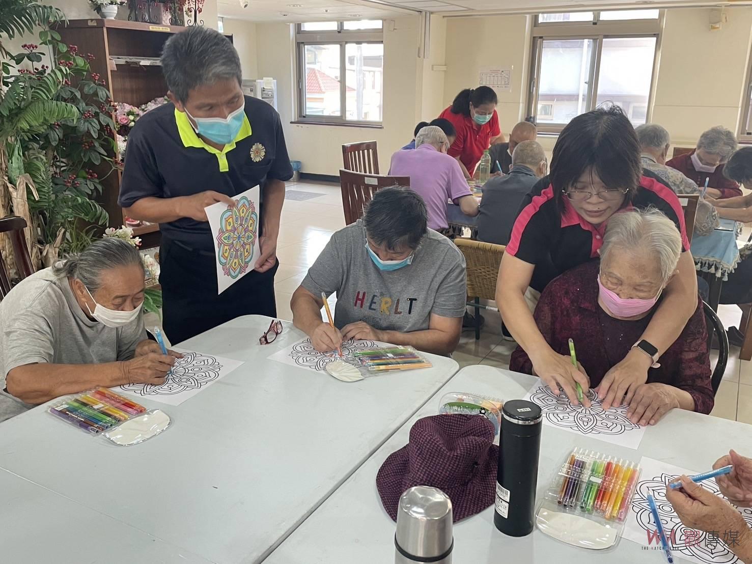 （有影片）／療癒身心！彰化榮家曼陀羅著色活動為長輩帶來寧靜與喜悅 - https://www.watchmedia01.com