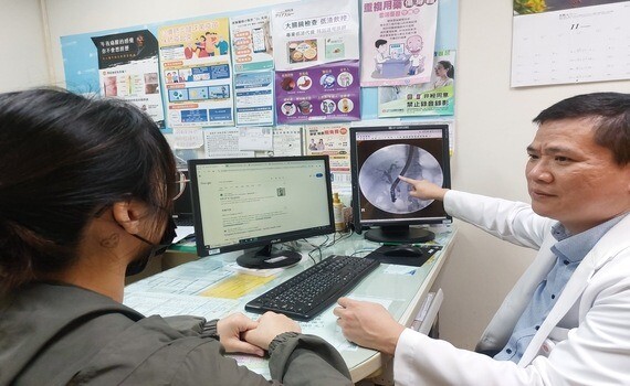 三餐不正常竟變「小小兵」　醫師呼籲：規律進食避免養出結石 - https://www.watchmedia01.com