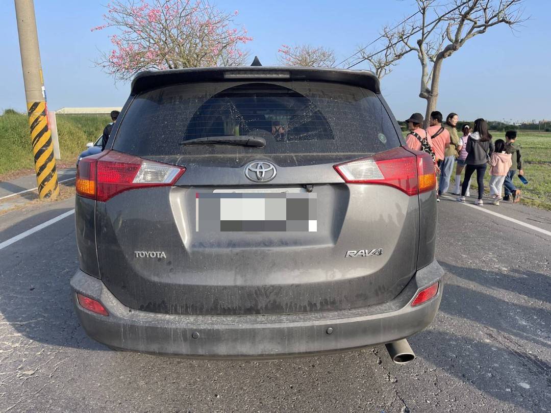 二林馬拉松　9歲男童遭闖入車輛擦撞身 王惠美關心慰問家屬 - https://www.watchmedia01.com