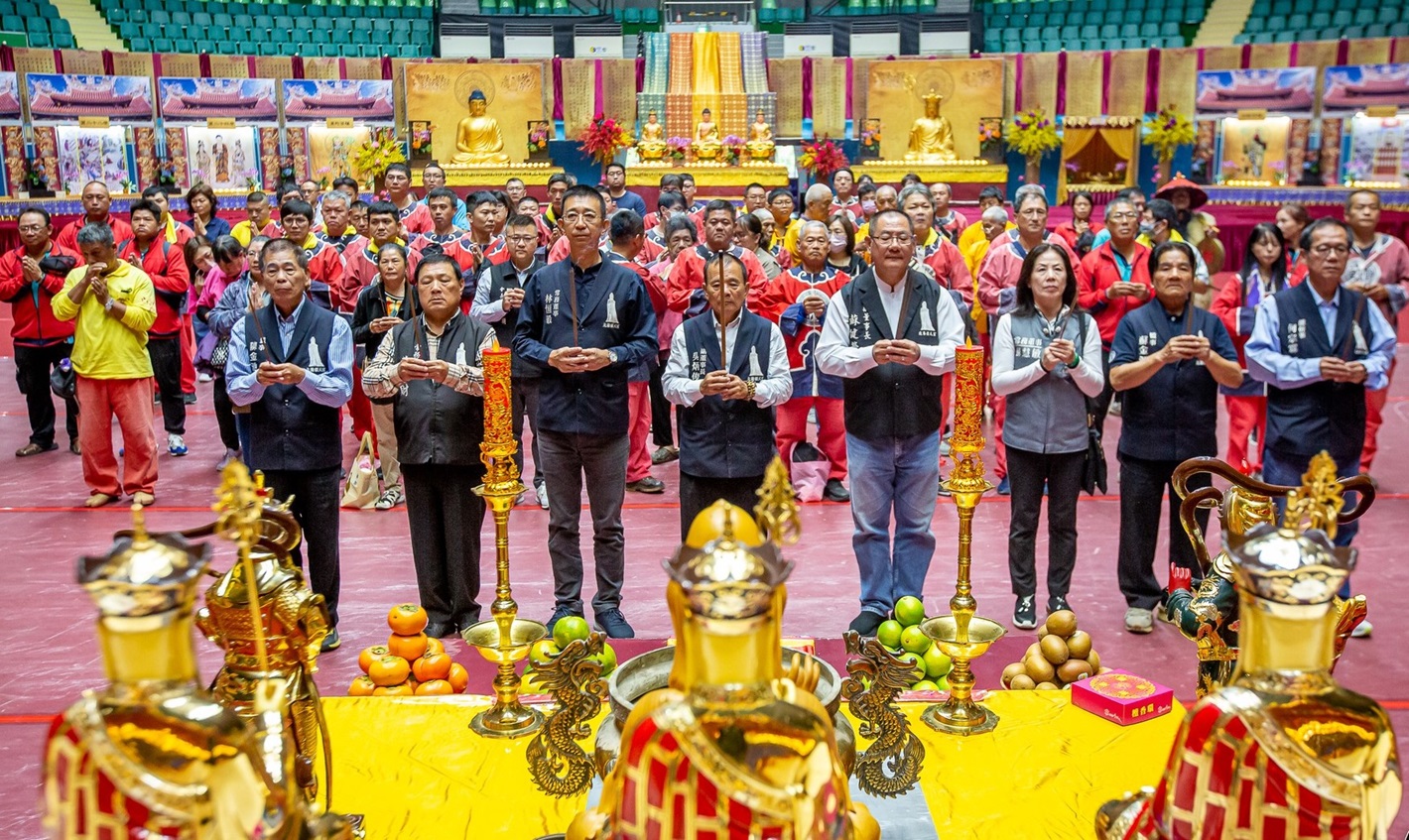 朝天宮轎窗燈酒成水陸普度祭品 慶建廟330年祭祀眾神祈求國泰民安 - https://www.watchmedia01.com