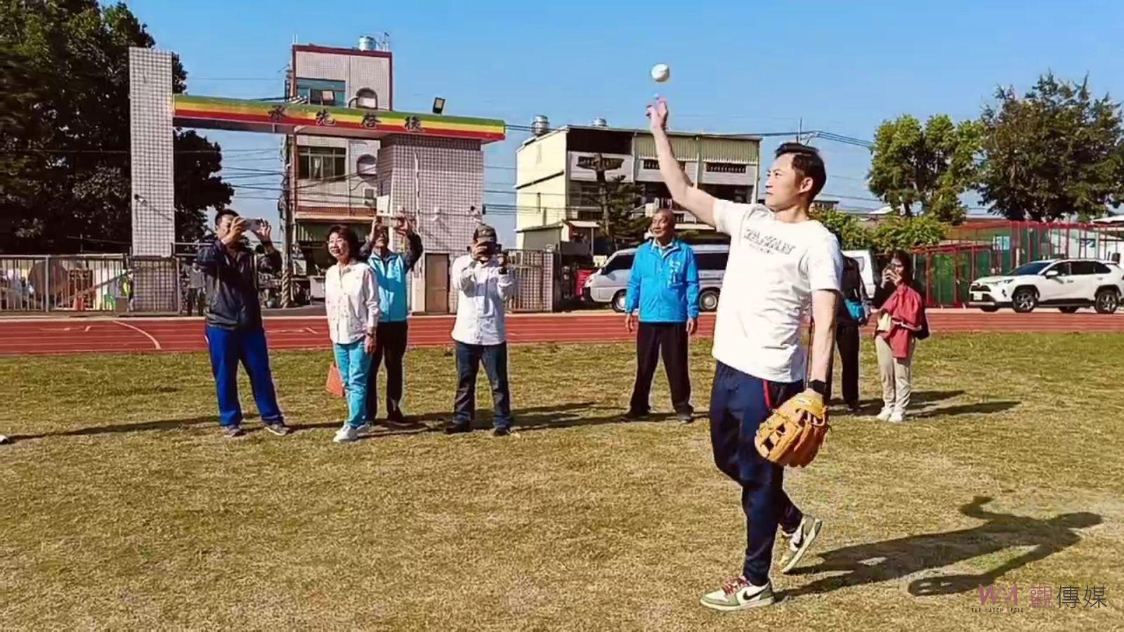 （有影片）／中華隊奪冠英雄江國豪回家鄉　送出正能量勉勵學弟妹 - https://www.watchmedia01.com