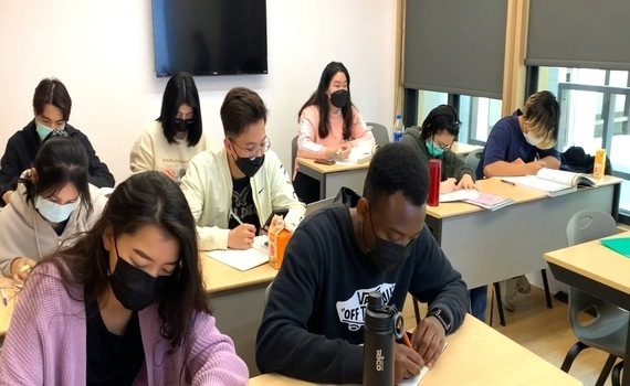 躍上國際舞台　東海大學華語文中心榮獲2024年倫敦設計大獎金獎 - https://www.watchmedia01.com