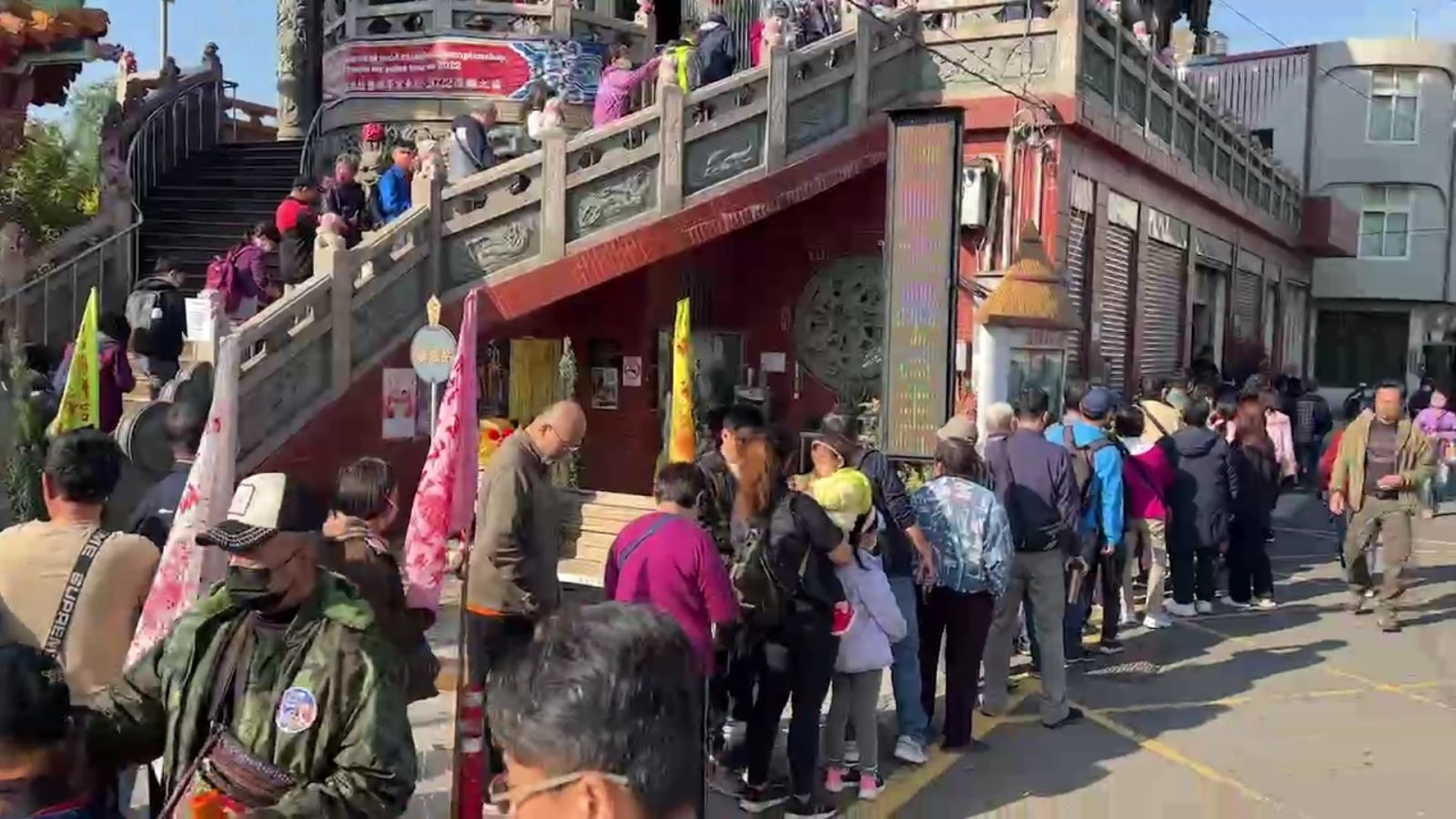 （有影片）／世界12強棒球賽奪冠　順澤宮限量5000頂冠軍帽引全民瘋排隊 - https://www.watchmedia01.com